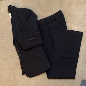 The Limited 3 button travel suit jacket and matching pants